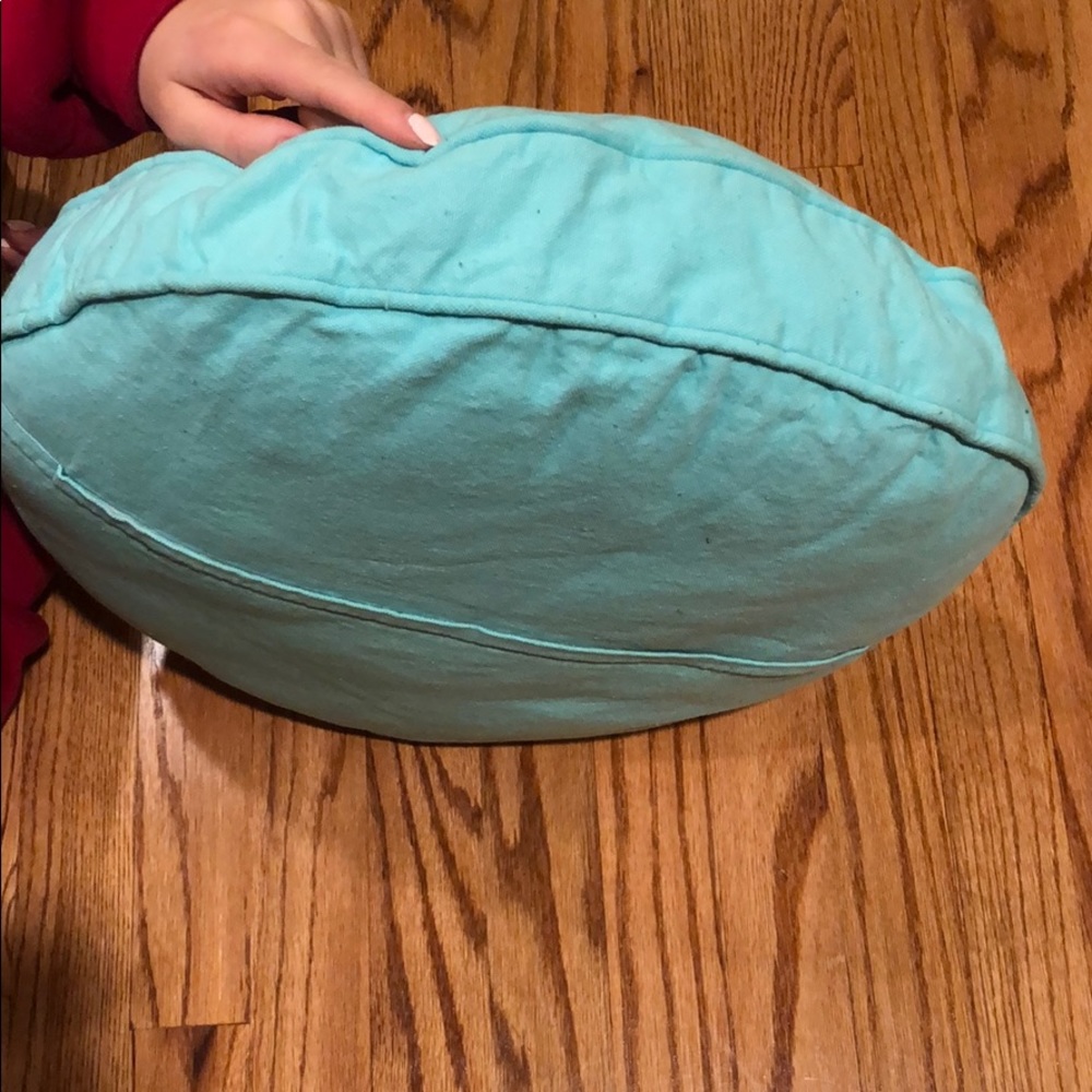 Pillow - Picture 2 of 2
